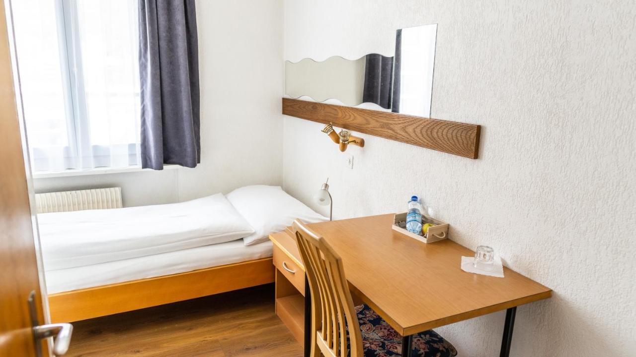 Hotel Europe บริก ภายนอก รูปภาพ