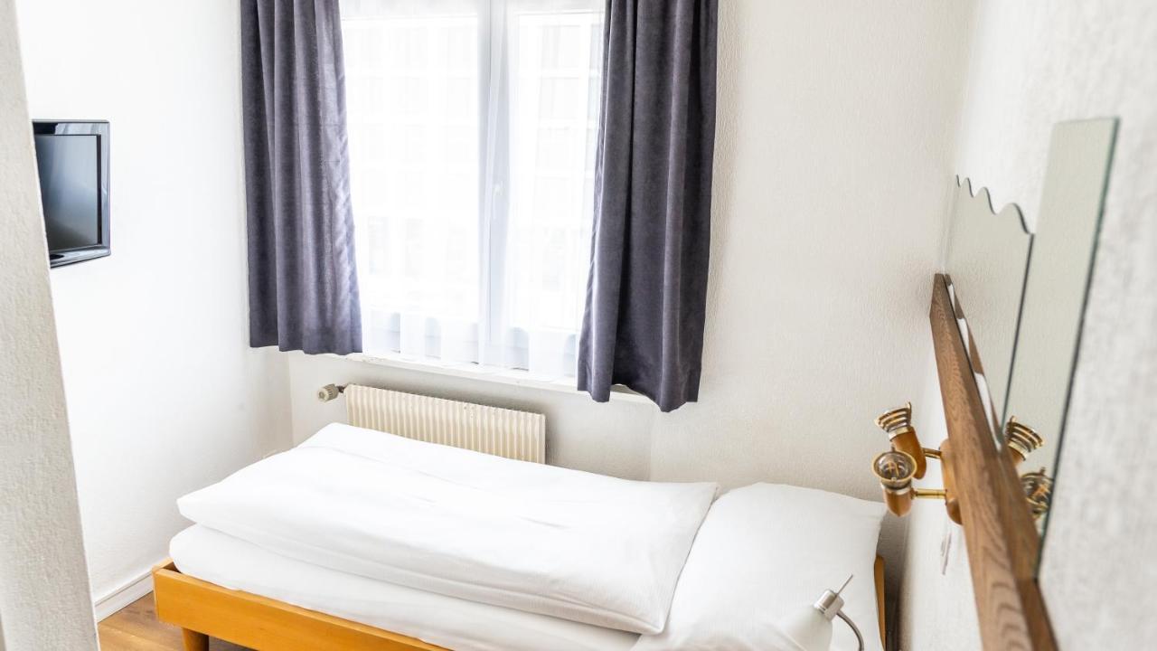 Hotel Europe บริก ภายนอก รูปภาพ