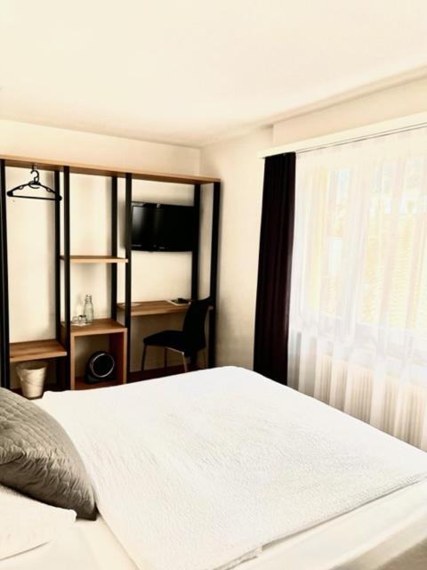 Hotel Europe บริก ภายนอก รูปภาพ